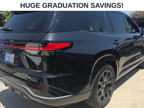 Used 2026 Lexus TX 500h AWD image 3