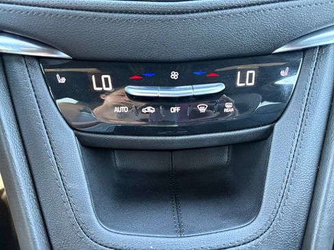 Used 2023 Cadillac XT5 Premium Luxury AWD/4WD image 28