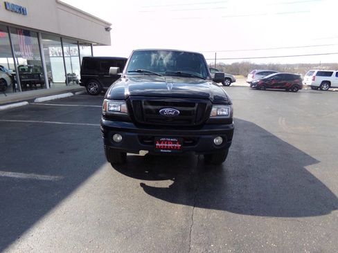 Used 2010 Ford Ranger XLT image 3
