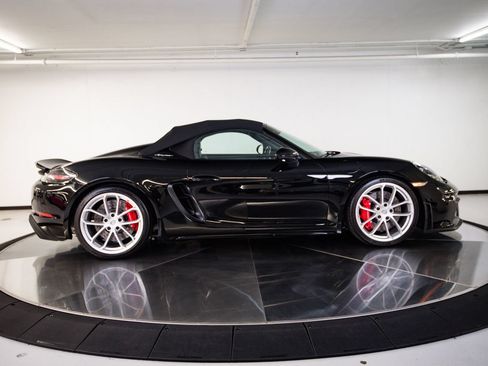 Certified 2022 Porsche 718 Boxster Spyder RWD image 8