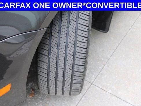 Used 2015 Volkswagen Eos Executive image 11