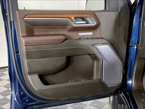 Used 2023 GMC Sierra 1500 Denali w/ Denali Reserve Package image 25