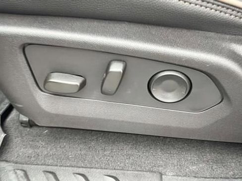 New 2026 GMC Canyon Denali AWD/4WD image 7