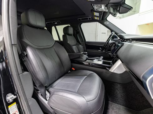 Used 2024 Land Rover Range Rover SE AWD/4WD image 34