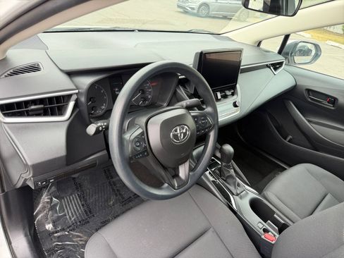 Used 2024 Toyota Corolla LE FWD image 19