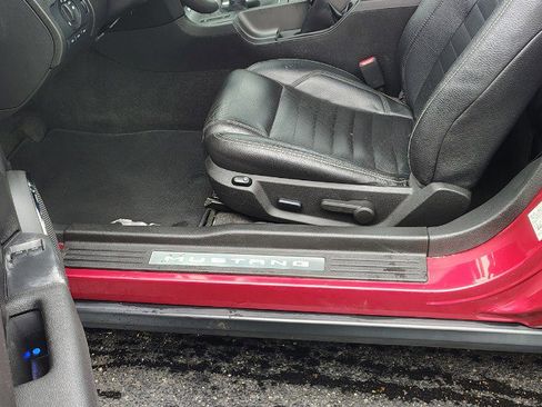 Used 2011 Ford Mustang Premium w/ 202A Rapid Spec Order Code image 15