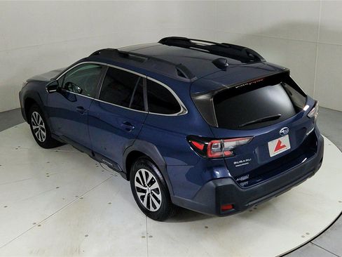 Used 2023 Subaru Outback Premium image 39