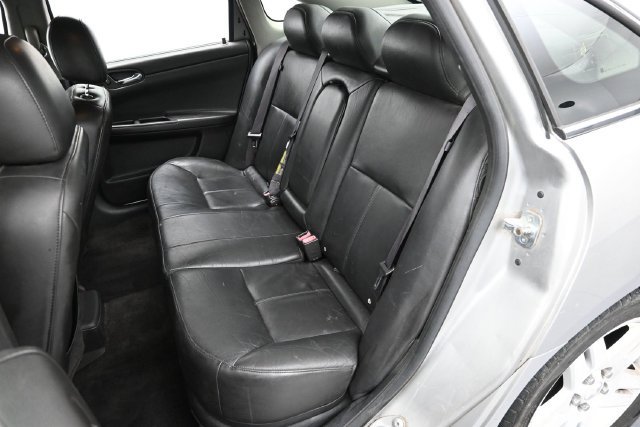 Used 2006 Chevrolet Impala LT FWD image 26
