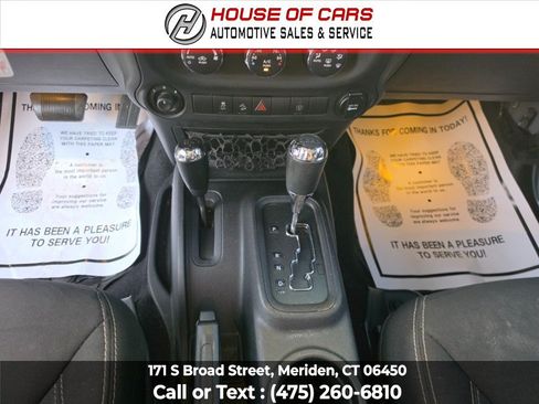 Used 2014 Jeep Wrangler Unlimited Sahara w/ Max Tow Package AWD/4WD image 30