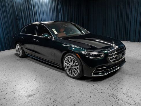 New 2026 Mercedes-Benz S 580 4MATIC Sedan image 3
