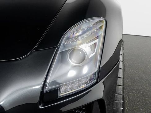 Used 2011 Mercedes-Benz SLS AMG Coupe image 23
