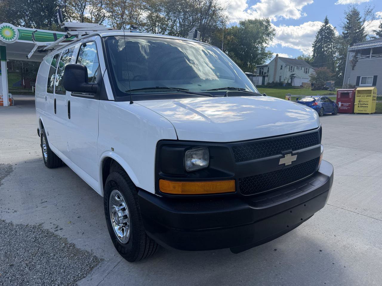 Used 2015 Chevrolet Express 2500 RWD image 6