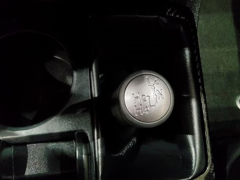 Used 2022 Toyota 4Runner TRD Off-Road Premium image 37