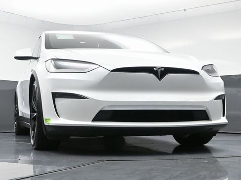 Used 2023 Tesla Model X image 51