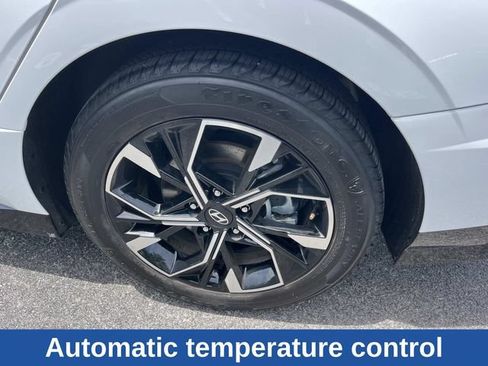 Used 2024 Hyundai Sonata SEL FWD image 14