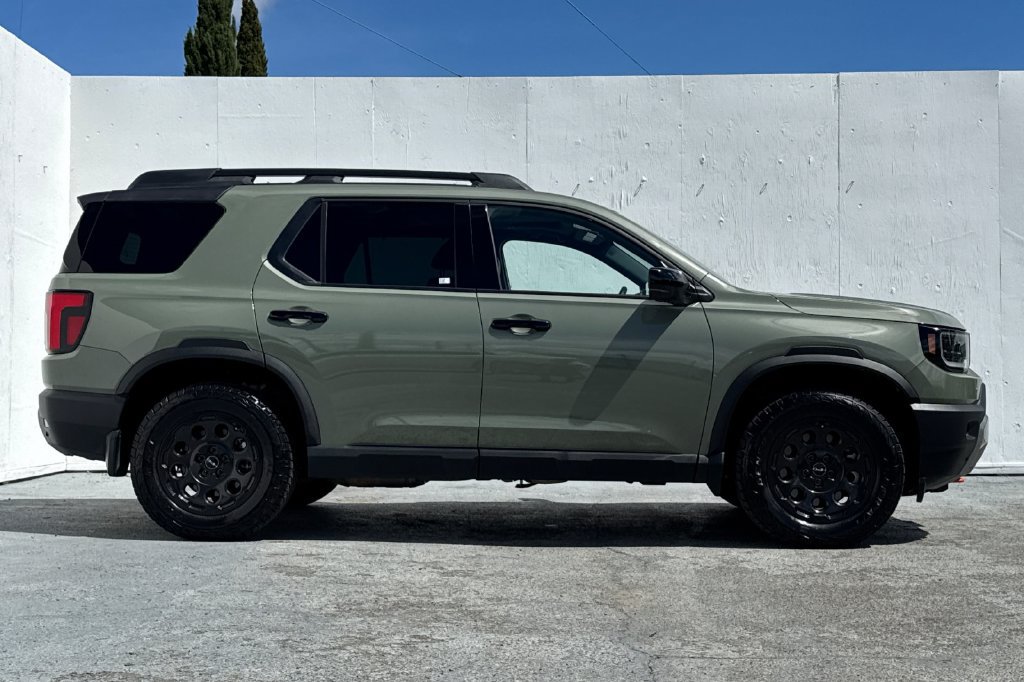 Used 2026 Honda Passport TrailSport Elite image 2