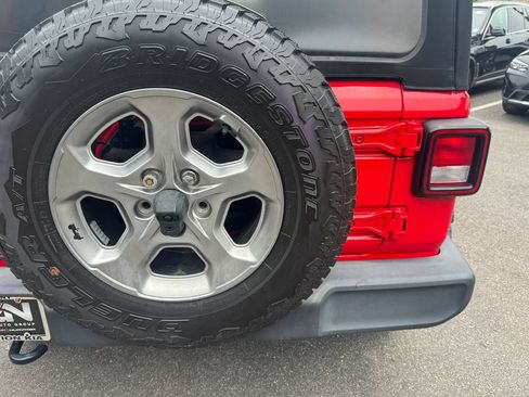 Used 2021 Jeep Wrangler Unlimited Sport AWD/4WD image 37