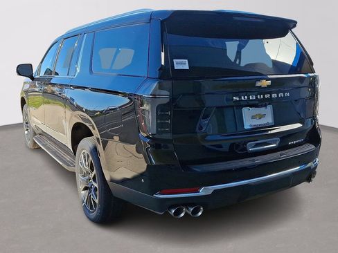 New 2026 Chevrolet Suburban Premier image 3