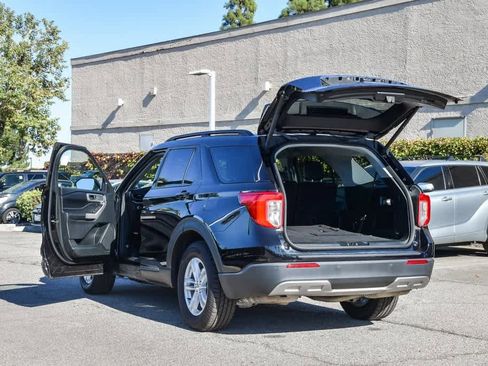 Used 2023 Ford Explorer XLT w/ Equipment Group 202A image 28