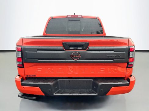 Used 2025 Nissan Frontier Pro-X RWD image 6