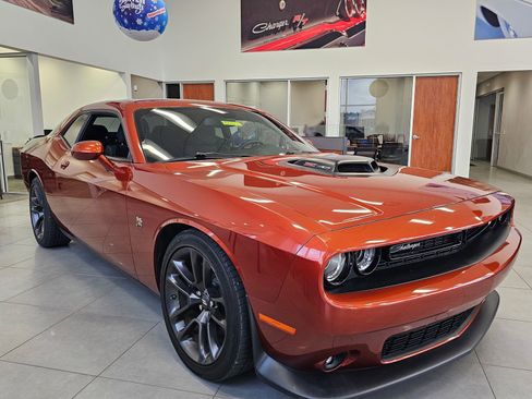 Used 2021 Dodge Challenger R/T Scat Pack w/ Shaker Package image 6