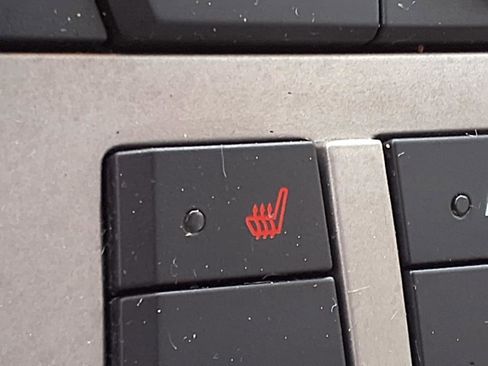 Used 2010 Ford Focus SES image 9