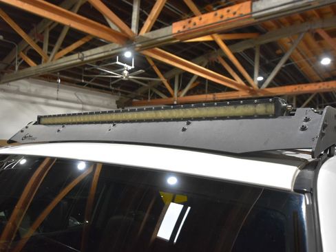 Used 2021 Toyota 4Runner Venture w/ Moonroof Package AWD/4WD image 9