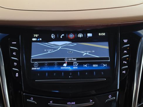 Used 2017 Cadillac Escalade Platinum AWD/4WD image 18