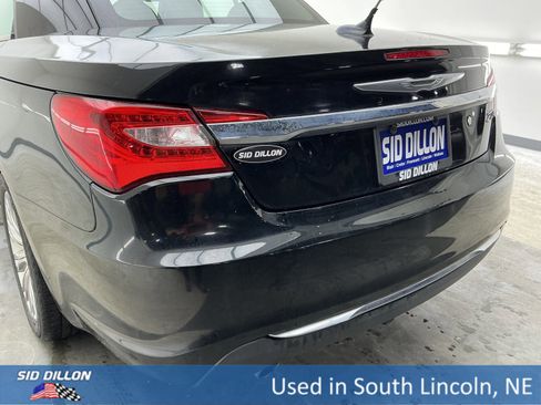 Used 2013 Chrysler 200 Limited image 19