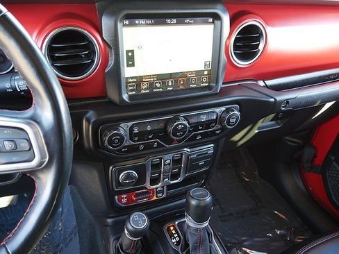 Used 2022 Jeep Gladiator Rubicon w/ Cold Weather Group image 36