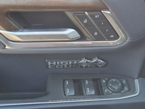 Used 2024 Chevrolet Silverado 1500 High Country w/ Technology Package image 24