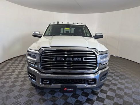 Used 2022 RAM 2500 Laramie w/ Chrome Appearance Group AWD/4WD image 6