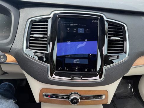 Used 2018 Volvo XC90 T6 Inscription w/ Convenience Package AWD/4WD image 14