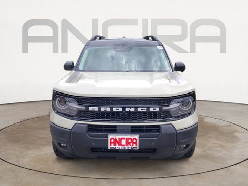 Used 2025 Ford Bronco Sport Outer Banks w/ Outer Banks Tech Package+ AWD/4WD image 7