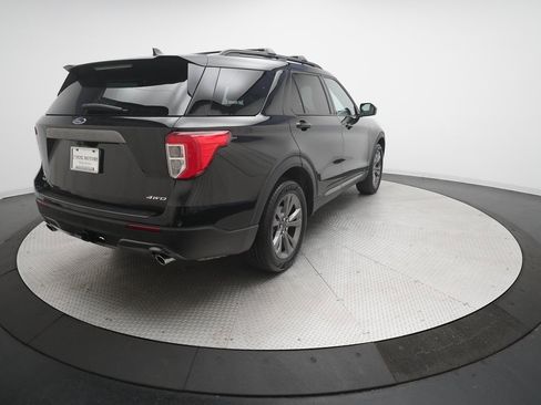 Used 2022 Ford Explorer XLT w/ Equipment Group 202A image 37