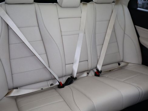 Used 2022 Mercedes-Benz GLE 350 w/ Premium Package image 20