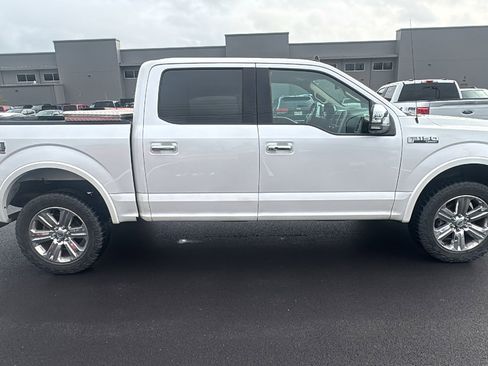 Used 2019 Ford F150 Lariat image 4