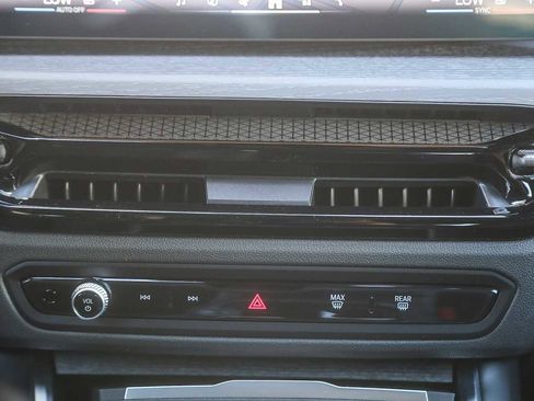 New 2026 BMW 330i Sedan w/ M Sport Package image 10