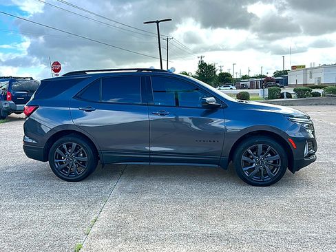 Used 2023 Chevrolet Equinox RS FWD image 9