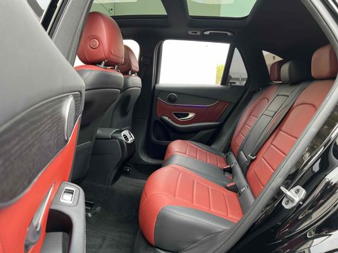 Used 2022 Mercedes-Benz GLC 300 4MATIC w/ AMG Line image 28