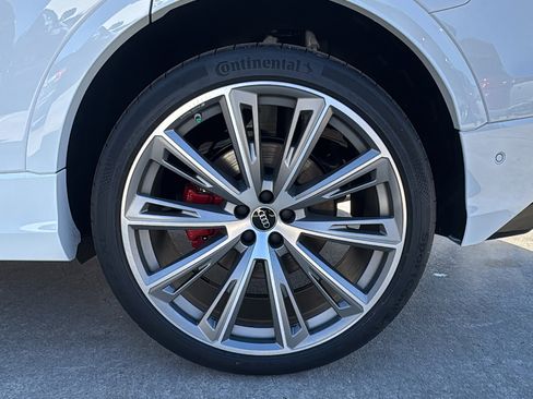 New 2026 Audi Q8 Prestige image 26