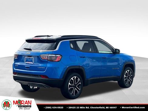Used 2023 Jeep Compass Limited AWD/4WD image 5