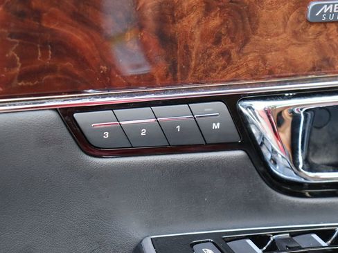 Used 2016 Jaguar XJ R-Sport image 45