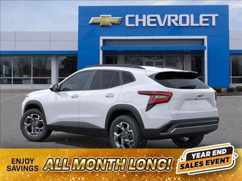 New 2026 Chevrolet Trax LT image 3