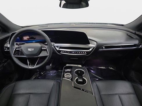 Certified 2024 Cadillac Lyriq Luxury image 9