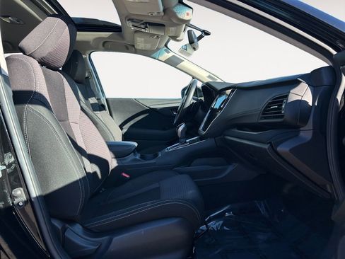 Used 2022 Subaru Outback Premium image 10