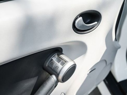 Used 2009 Mercedes-Benz SLK 55 AMG image 63