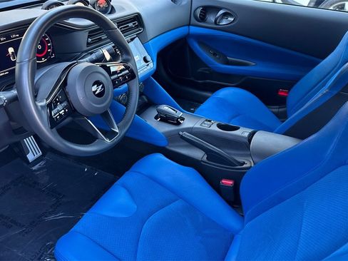 Used 2024 Nissan Z Performance w/ Floor Mat Package image 10