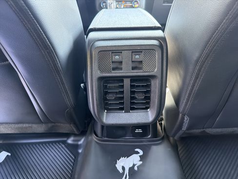 Used 2025 Ford Bronco Outer Banks AWD/4WD image 29
