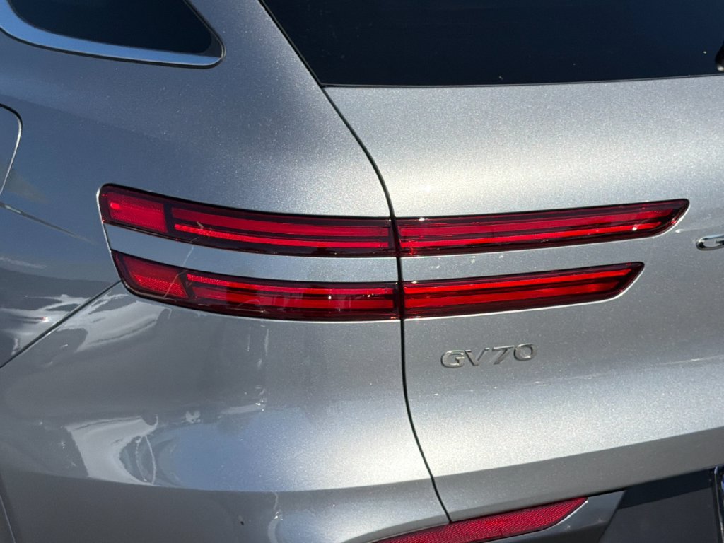 New 2026 Genesis GV70 2.5T Advanced AWD/4WD image 27